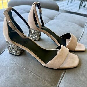 HERMES  Creme Color Block Heel Sandals, new and never used